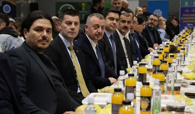 Başkan Büyükakın da Soydaşlarla İftar Açtı