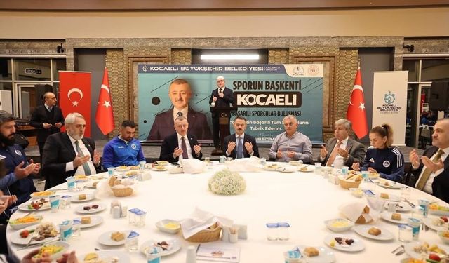 Büyükakın Başarılı Sporcularla İftar Yaptı