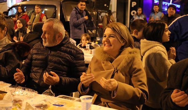 Fatma Başkan, Kuruçeşme’de Vatandaşlarla İftar Sofrasında Buluştu