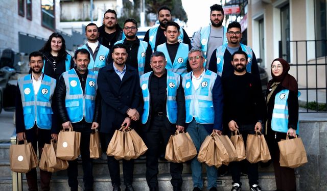 İftariyelikler AK Partili Gençlerden