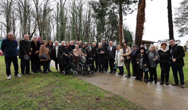 Kartepe’de Büyükler İçin Anlamlı Buluşma