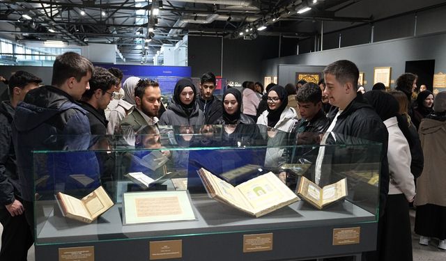 “Mukaddes Emanetleri” 23 Bin Kişi Ziyaret Etti