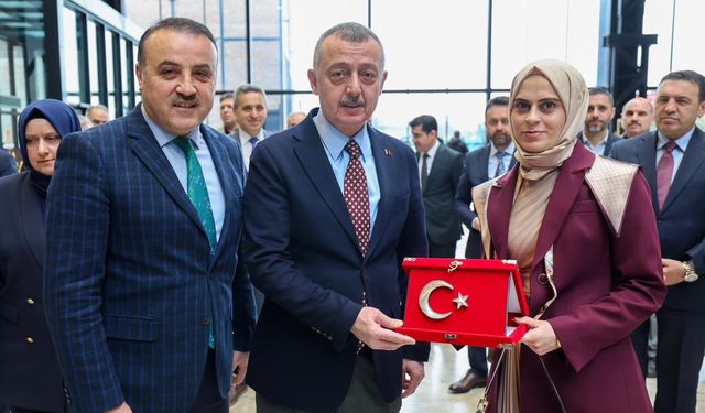 Büyükakın: “İnsanlığın Kurtuluşu O’nun (S.A.V.) Yolundan Gitmekle Olacak”