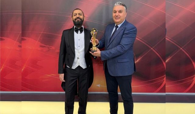Dünyaca Ünlü Yazar Akif Manaf “Cine1 Barış Ödülü”ne Layık Görüldü