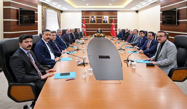 Vali İlhami Aktaş Başkanlığında Okul Güvenliği Toplantısı Yapıldı