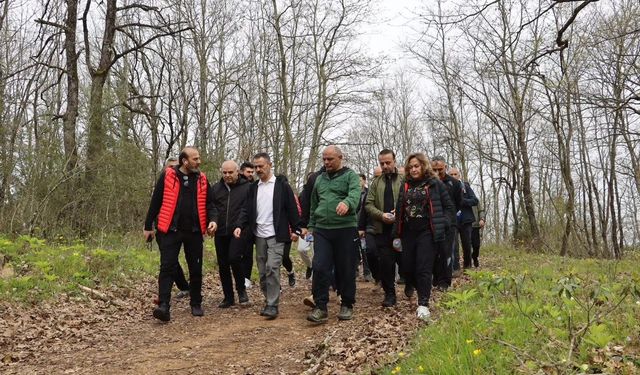 Kocaeli Valisi İlhami Aktaş, Öğrencilerle Doğa Yürüyüşü Yaptı