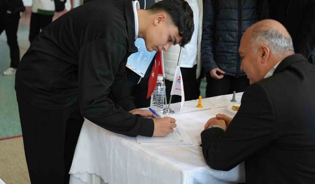 İş dünyasında devir değişti: Nitelikli personel arayan işveren öğrencinin ayağına gidiyor