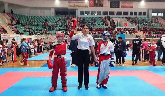 Körfez'in genç kick boksçuları Diyarbakır'dan madalyayla döndü