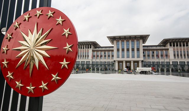 Körfez'deki Bayrak Skandalı Haberine  Cumhurbaşkanlığından  Açıklama