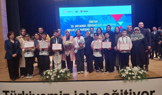 Körfez’den Bilime Güçlü İmza: TÜBİTAK 2204-B’de Çifte Başarı