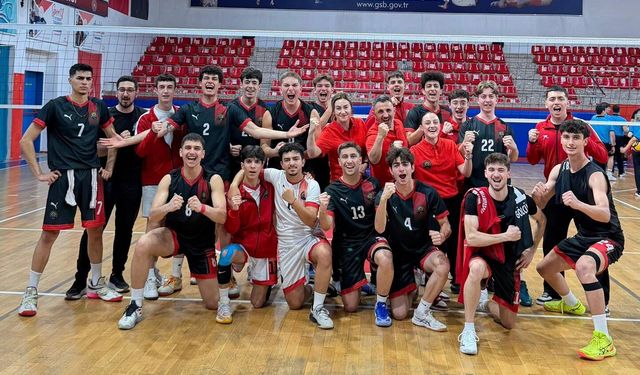 Gölcük Belediyespor Genç Erkek Voleybol Takımı, Türkiye Finalleri'ne yükseldi
