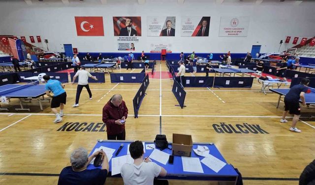 Gölcük'te masa tenisi heyecanı