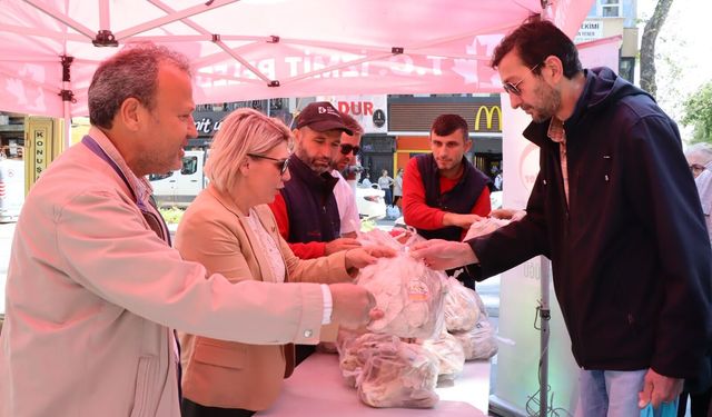 İzmit Belediyesinden Vatandaşa Ücretsiz İstiridye Mantarı
