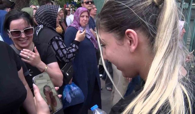Anne Antalya'da kızı Kocaeli'de ter döktü: Görüntülü aramada heyecanlı bekleyiş