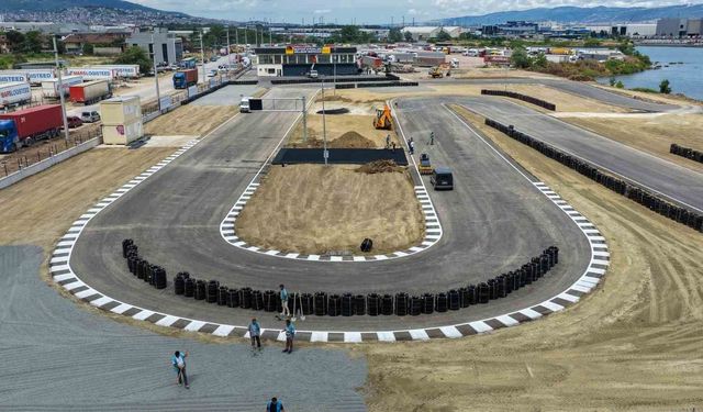 Başiskele'nin yeni merkezi Süpermoto Türkiye Şampiyonası ile kapılarını açıyor