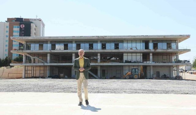 Çayırova Spor Lisesi inşaatının yüzde 80'i tamamlandı