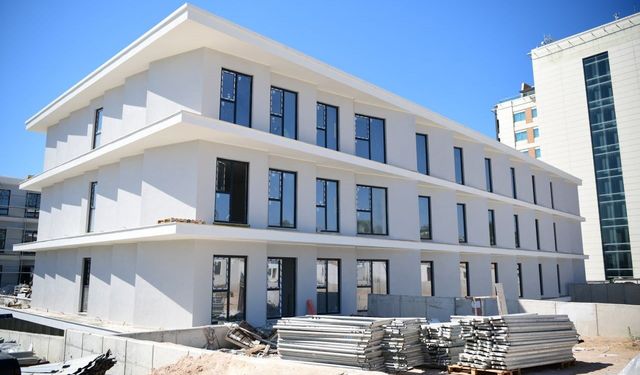 Çayırova'da spor lisesi kompleksi yükseliyor
