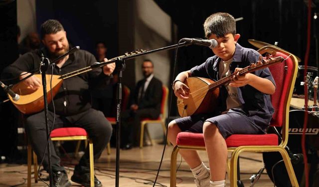 Körfez'de sanat merkezi kursiyerlerinden yıl sonu konseri