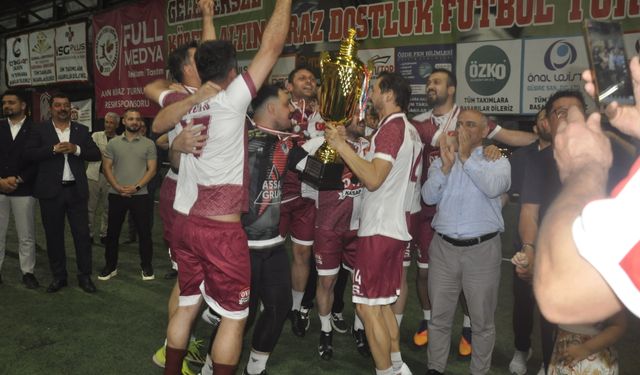 Altın Kiraz’de Şampiyon; Ova Kasap!