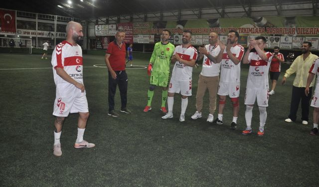 Altın Kiraz'da Cenksan Yangın Ve  Maçka Otomotiv Çeyrek Finalde