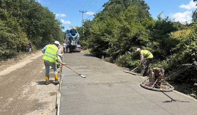 Gebze Duraklı’da Beton Yol Onarılıyor