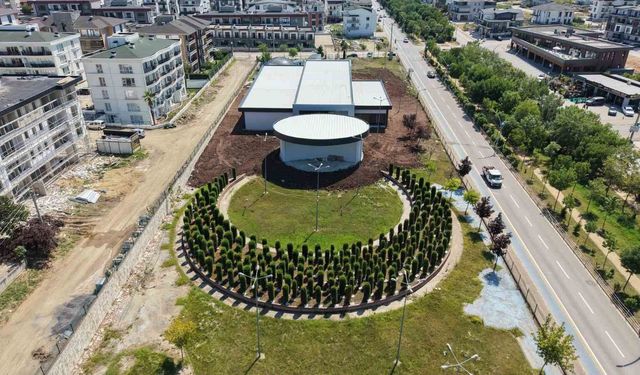 Başiskele'de 15 Temmuz Bilim Merkezi açılış için gün sayıyor