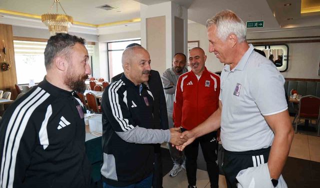 Büyükgöz'den Gebzespor'un Bolu kampına ziyaret