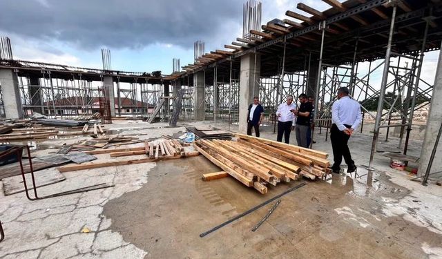 Dilovası'nın yeni kültür merkezi yükseliyor