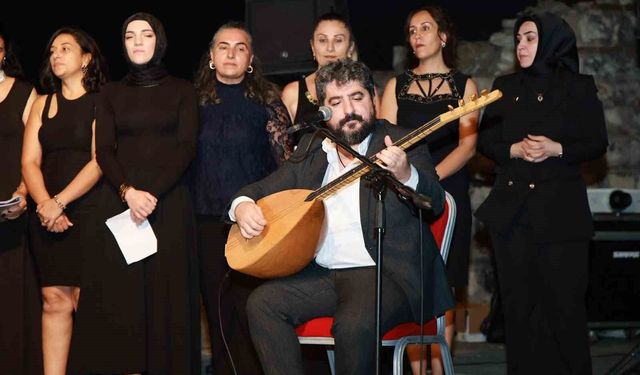 Eskihisar Kalesi'nde kültür sanat akşamları coşkusu