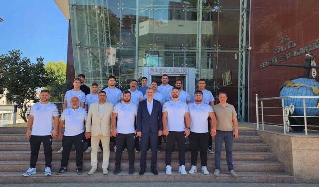 Gölcük'ün pehlivanları Kırkpınar yolcusu