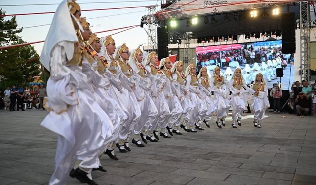 Kartepe'de Balkan esintisi