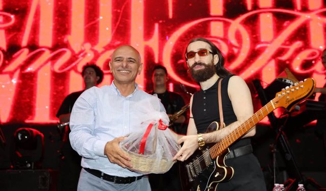 Emre Fel, Festivalin Finalinde Coşturdu