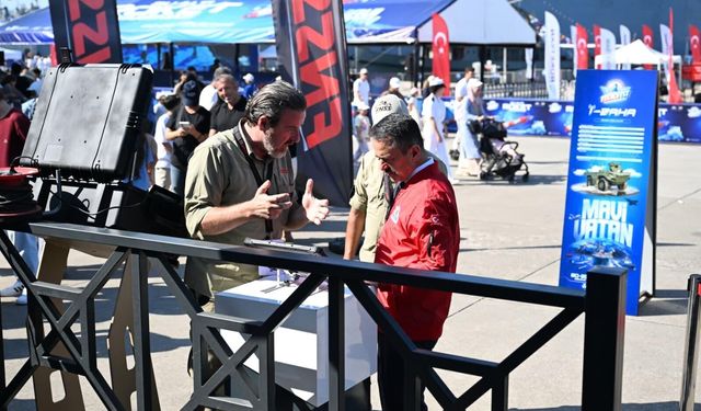 Vali Aktaş, “TEKNOFEST Mavi Vatan” Alanındaki FNSS Savunma Sistemleri Standını Ziyaret Etti