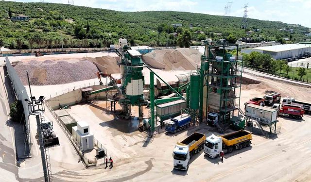 Kocaeli'nin yollarında yerli üretim gücü: 6 ayda 115 bin ton asfalt