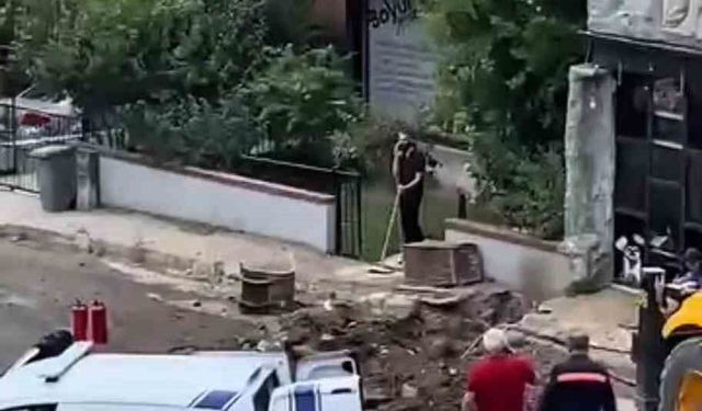 Mahallede korku dolu anlar: Gaz hattı delindi