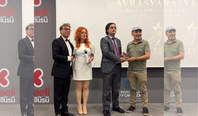 Gazeteci-Yazar Mustafa Eranıl’a Meslek Onur Ödülü