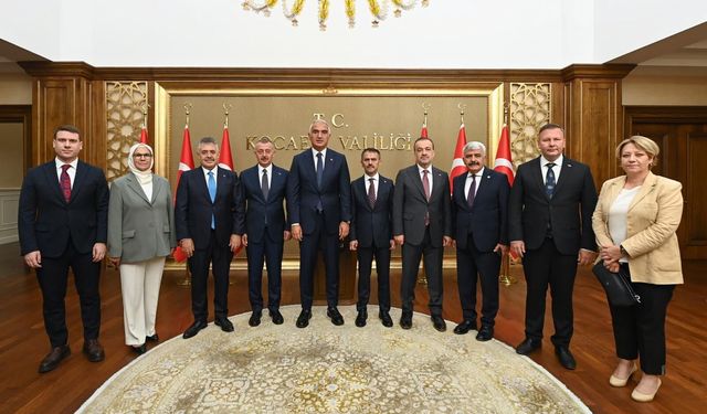 Kültür ve Turizm Bakanı Sayın Mehmet Nuri Ersoy, Kocaeli Valiliğini Ziyaret Etti