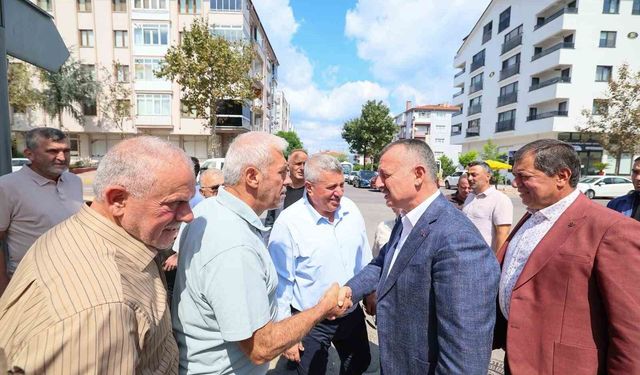 Büyükakın, Karamürsel'de vatandaşların taleplerini dinledi