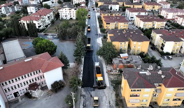 Gölcük'te 600 metrelik cadde yenilendi