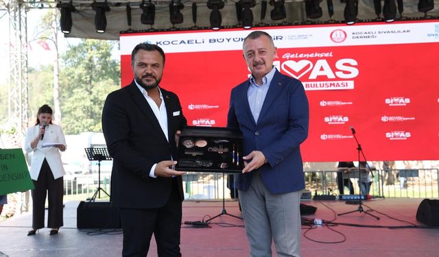 Başkan Büyükakın: "Biz birlikte Türkiye’yiz!"