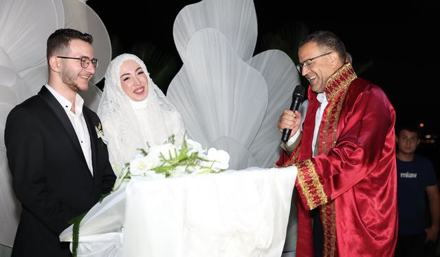 Mustafa Malo İle Sena Evliler Kervanında