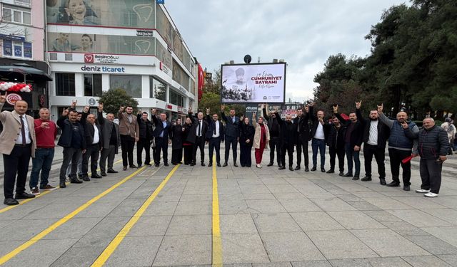 MHP Gebze Teşkilatı ve Ülkü Ocakları’ndan Cumhuriyet Bayramı Coşkusu