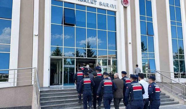 Bilişim dolandırıcılığına 2 ilde operasyon: 7 tutuklama