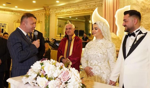 Aslan Ve Bozkurt Ailelerinin Mutlu Gününde Sevenleri Bir Araya Geldi