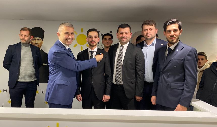İYİ Parti Kocaeli Gençlik Kolları 4 İlçede Yeni Dönemi Başlattı