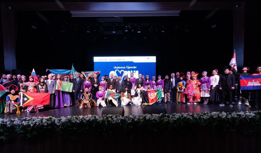 Büyükakın: “Sizler Sadece Öğrenci Değil, Gönül Elçilerimizsiniz”