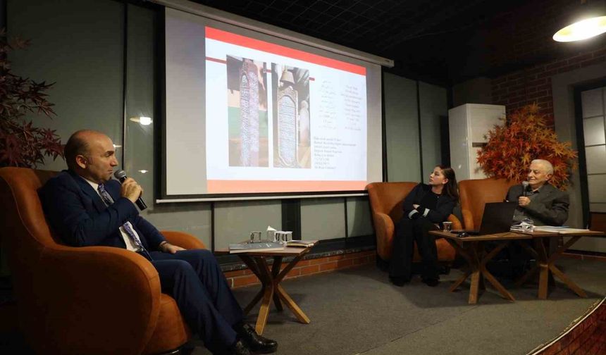 Başiskele'de 'Osmanlı'da Mezar Taşları ve Edebiyatı' konuşuldu
