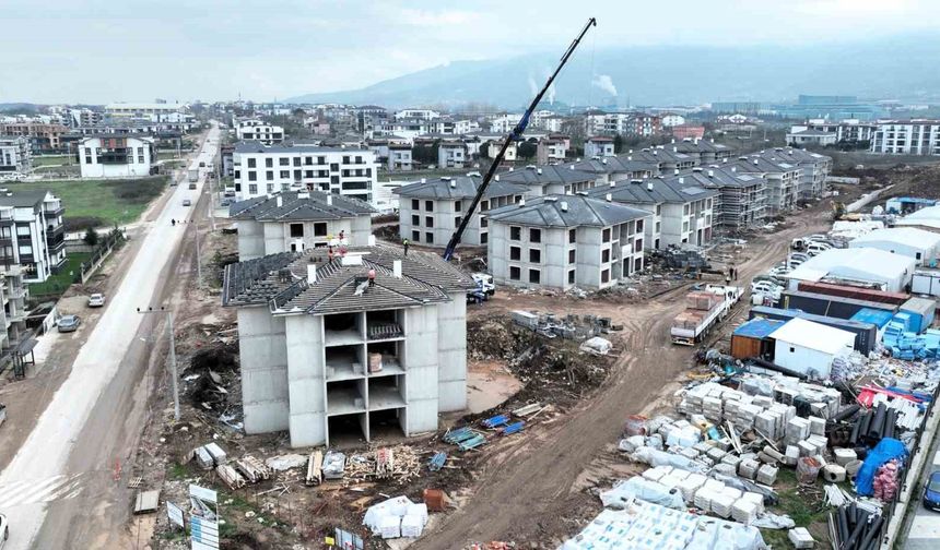 Kartepe Kent Konut Evleri'nde inşaatın yarısı tamamlandı