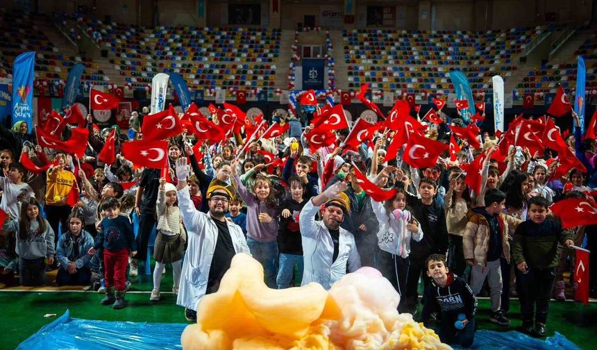 Kocaeli'de 13 bini aşkın çocuk yarıyıl tatilini etkinliklerle değerlendirdi