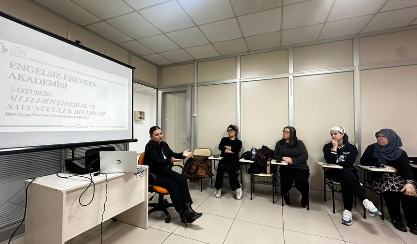 Engelsiz Ebeveyn Akademisi’nde Savunuculuk ve Liderlik Vurgusu